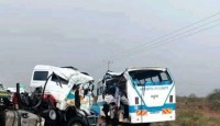 কেনিয়ায় বাস দুর্ঘটনায় বিশ্ববিদ্যালয়ের ১১...